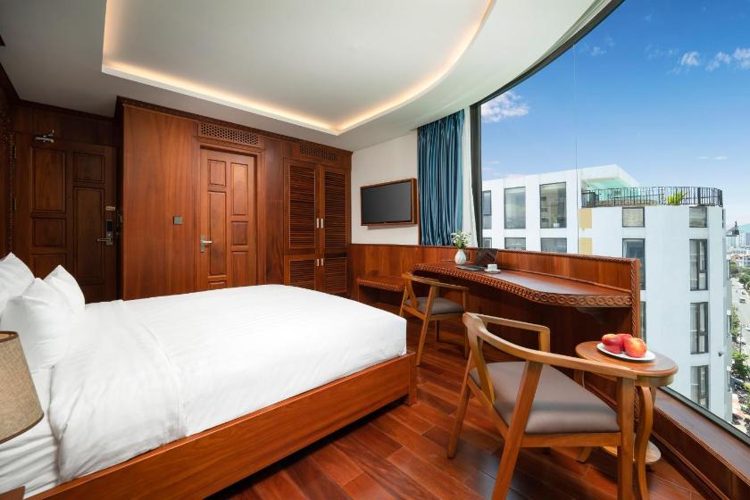 Phòng Deluxe Giường Đôi Có Bồn Tắm