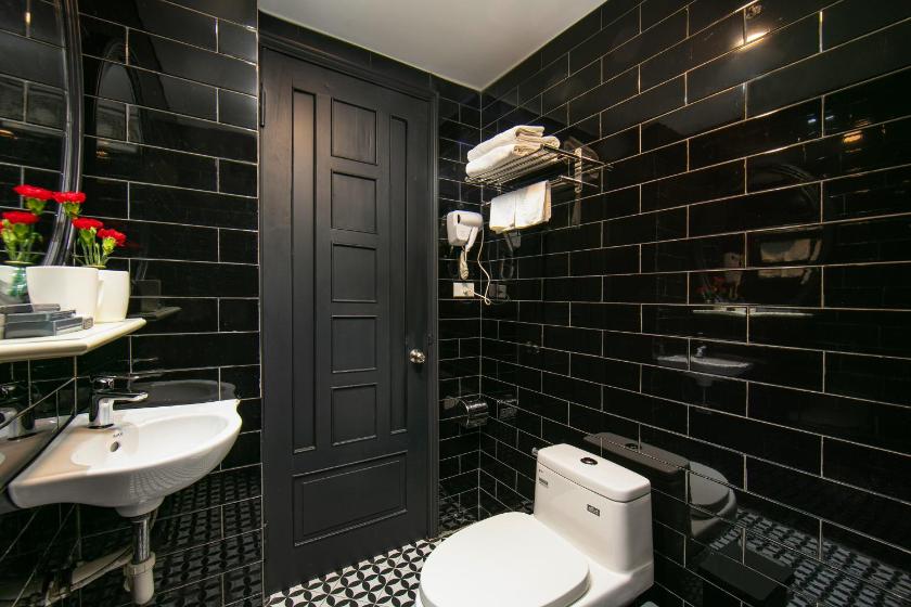 Phòng Deluxe Không Có Cửa Sổ