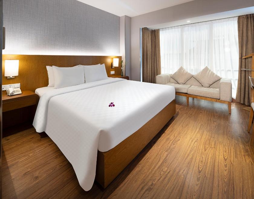 Phòng Premier Deluxe Giường Đôi - Minibar Miễn Phí