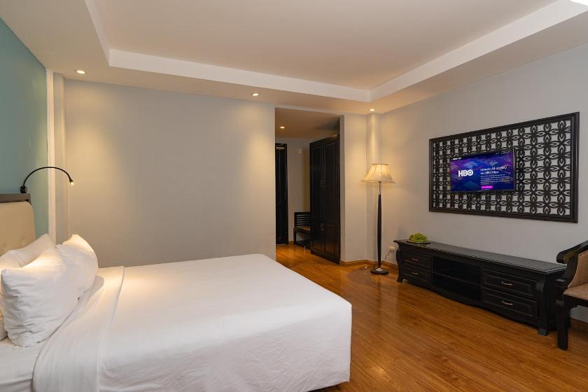 Phòng Superior Giường Đôi Có Ban Công Phòng Superior Giường Đôi Có Ban Công