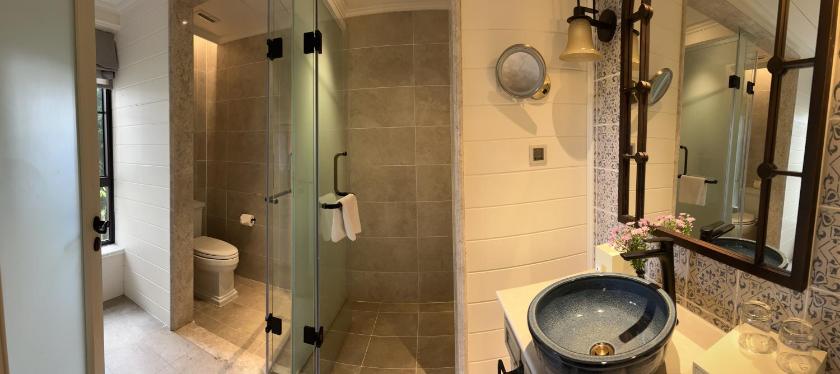 Biệt Thự - Trước Biển