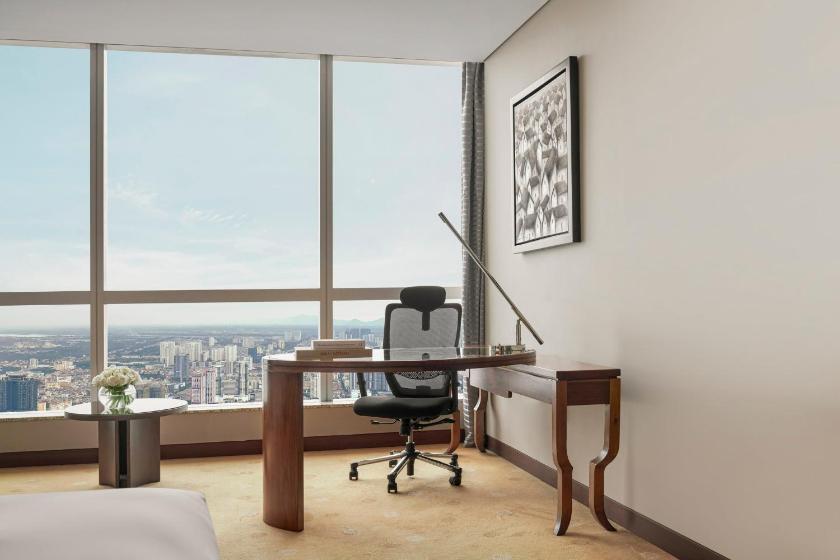 Premium King Room - Club Floor