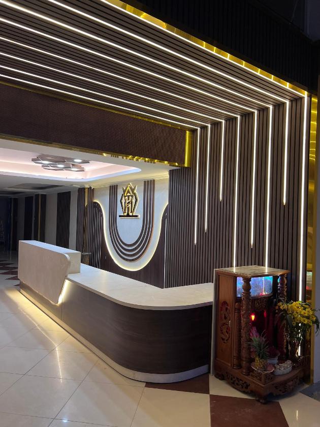 Phòng Deluxe (2 Người lớn + 1 Trẻ em) Phòng Deluxe (2 Người lớn + 1 Trẻ em)