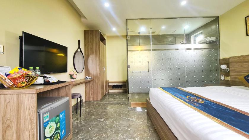 Phòng Có Giường Cỡ King Nhìn Ra Hồ Nước