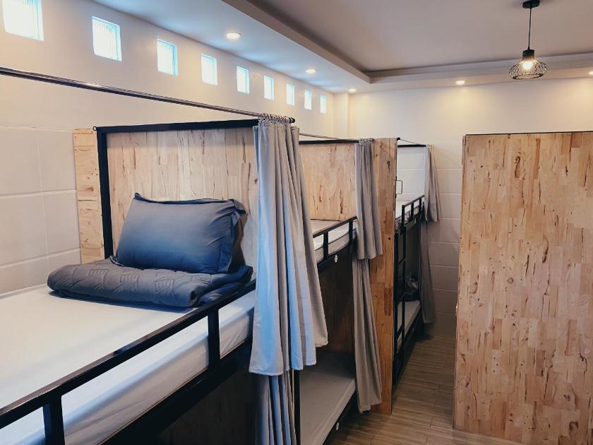 Giường Tầng Trong Phòng Ngủ Tập Thể Cho Nam Và Nữ Giường Tầng Trong Phòng Ngủ Tập Thể Cho Nam Và Nữ