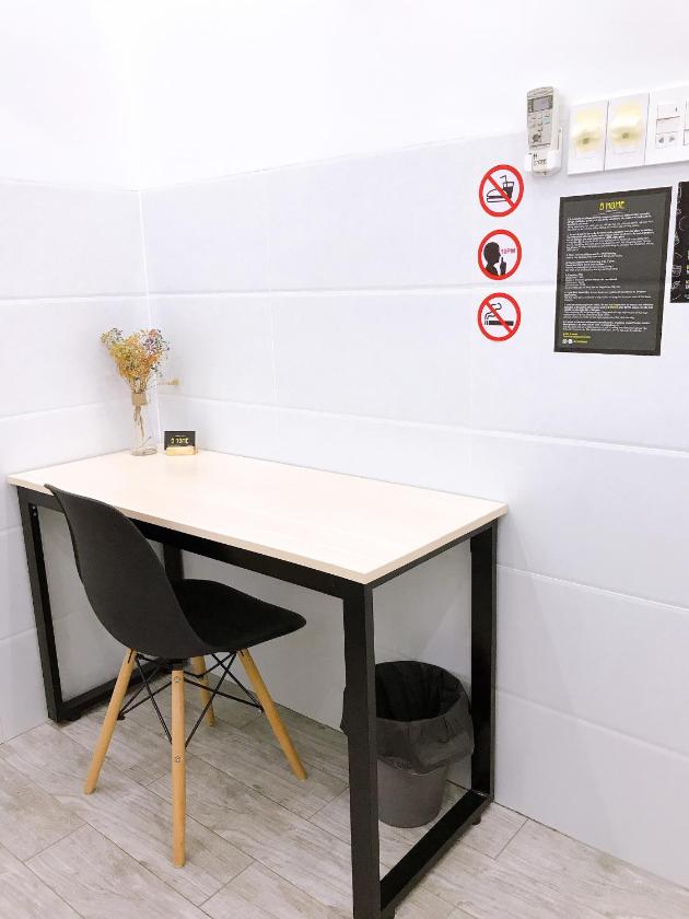 Phòng Giường Đôi Hạng Bình Dân Phòng Giường Đôi Hạng Bình Dân