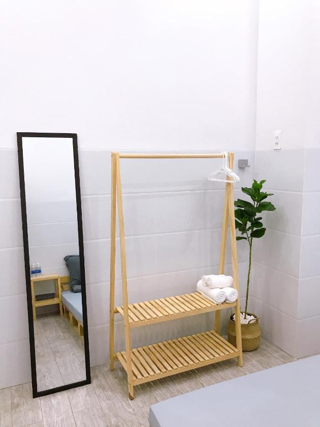 Phòng Giường Đôi Hạng Bình Dân Phòng Giường Đôi Hạng Bình Dân