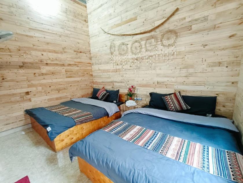 Phòng 4 Người Có Phòng Tắm Riêng