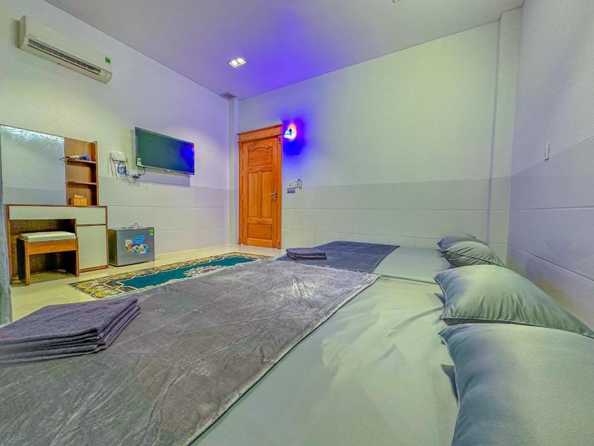 Phòng 4 Người Có Phòng Tắm Chung