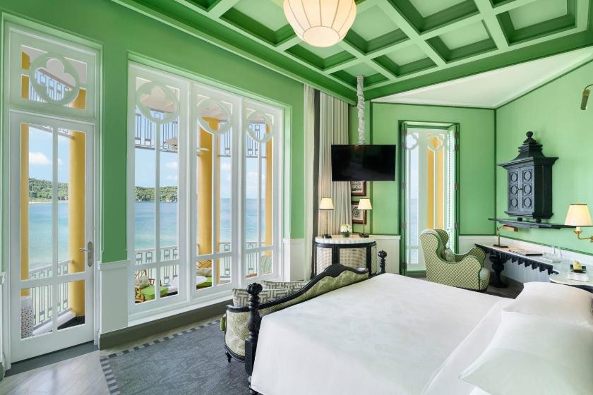 Phòng Emerald Bay Deluxe, 1 Giường Cỡ King, Nhìn Ra Đại Dương, Ban Công