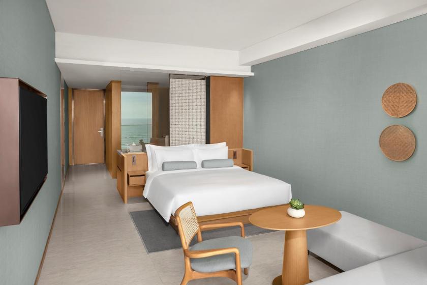 Phòng Premier Deluxe Giường Đôi Nhìn Ra Biển