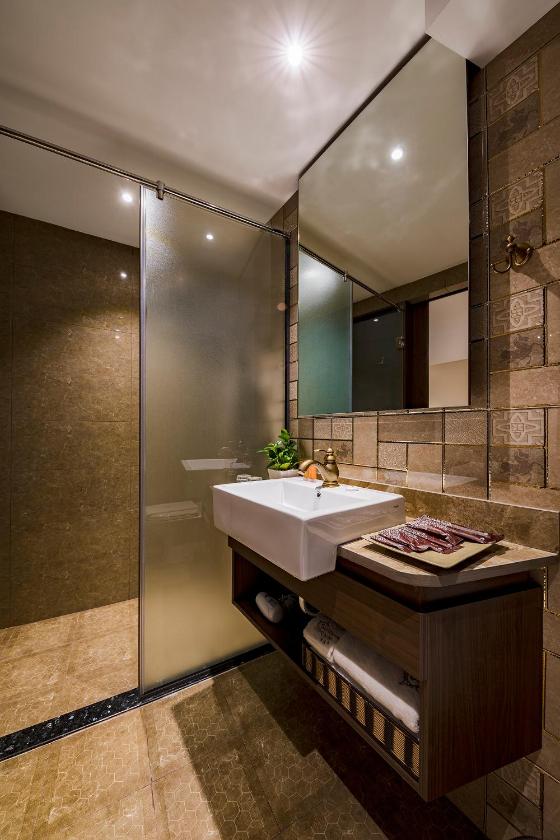 Phòng Deluxe Giường Đôi Có Vòi Sen