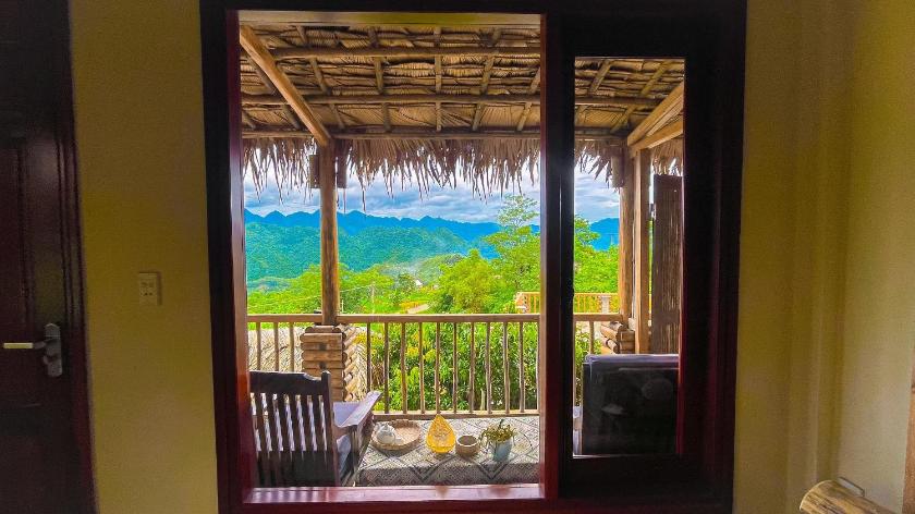 Triple Room with Balcony Mountain View