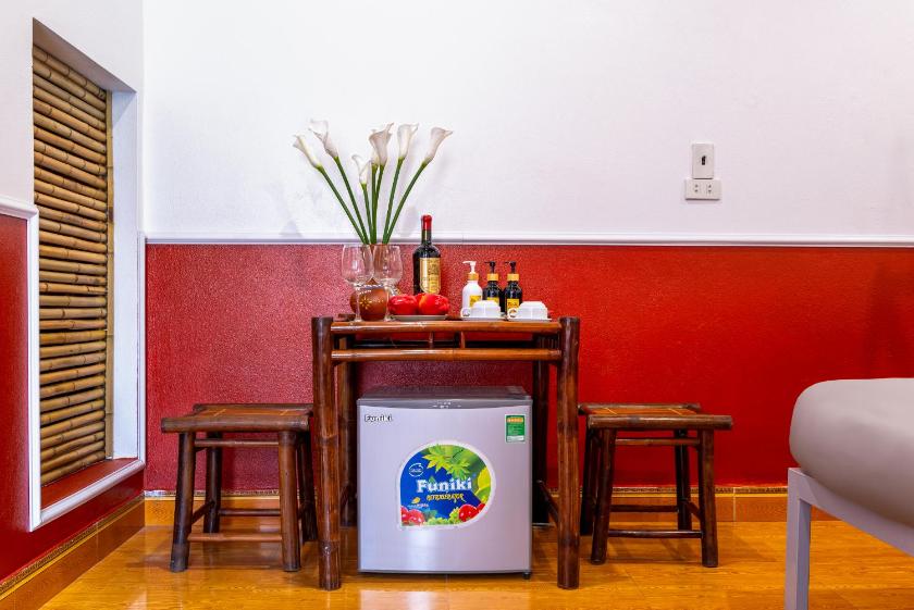 Phòng có giường cỡ King nhìn ra cảnh núi non Phòng có giường cỡ King nhìn ra cảnh núi non