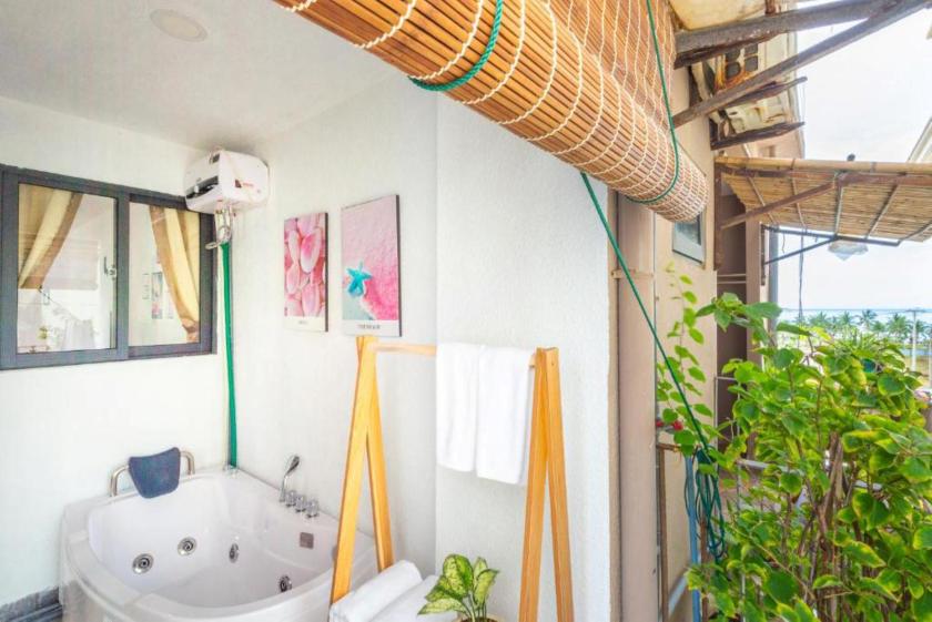 Deluxe Apartment with Jacuzzi