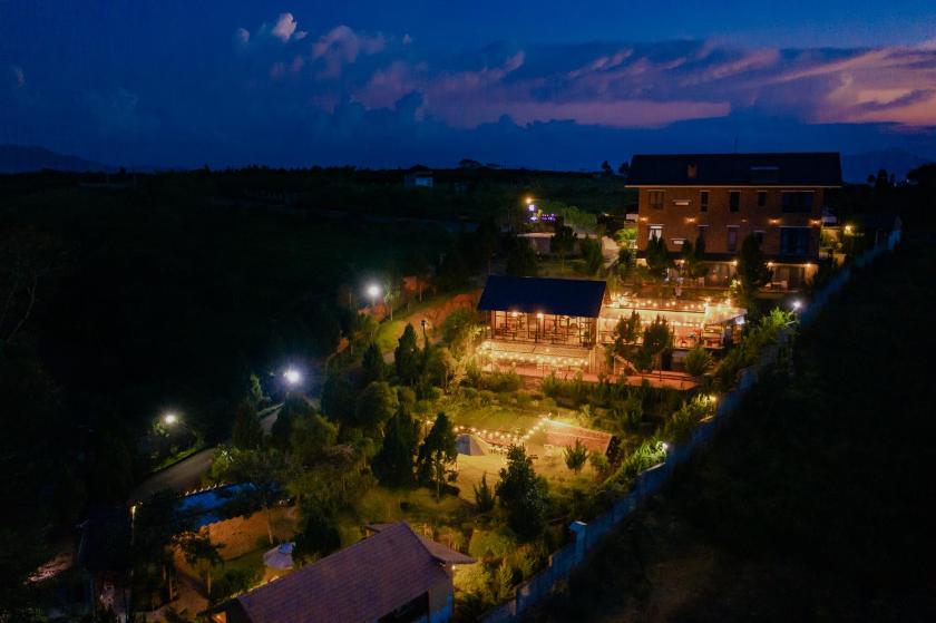 Phòng Có Giường Cỡ King Nhìn Ra Vườn Phòng Có Giường Cỡ King Nhìn Ra Vườn