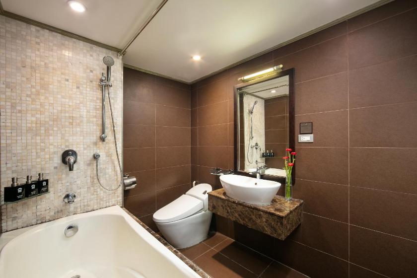 Phòng 4 Người Nhìn ra Thành phố