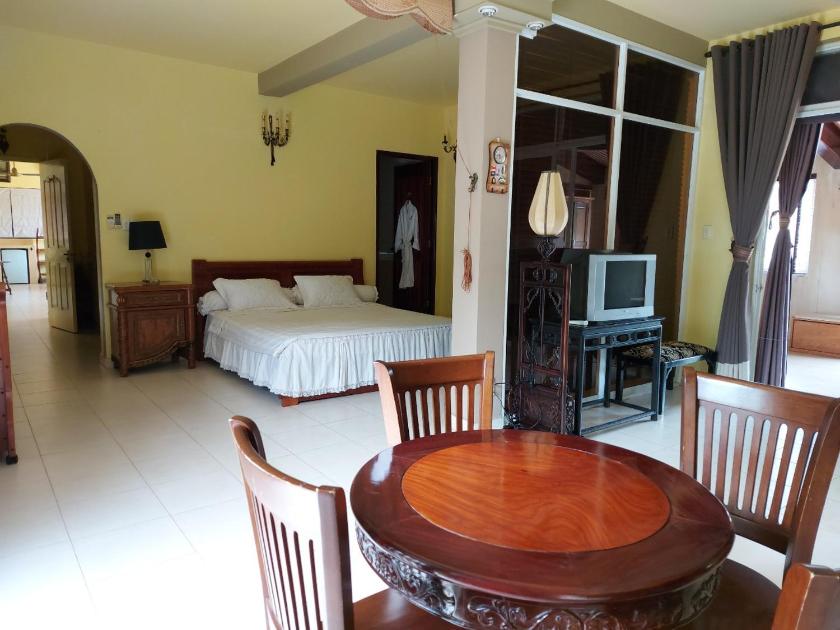 Biệt Thự Có Hồ Bơi Riêng Biệt Thự Có Hồ Bơi Riêng