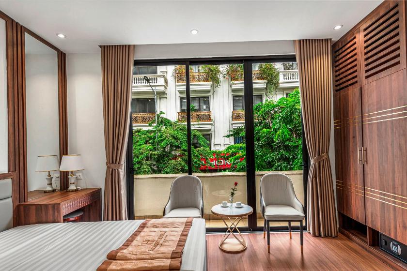 Phòng Có Giường Cỡ King Với Ban Công