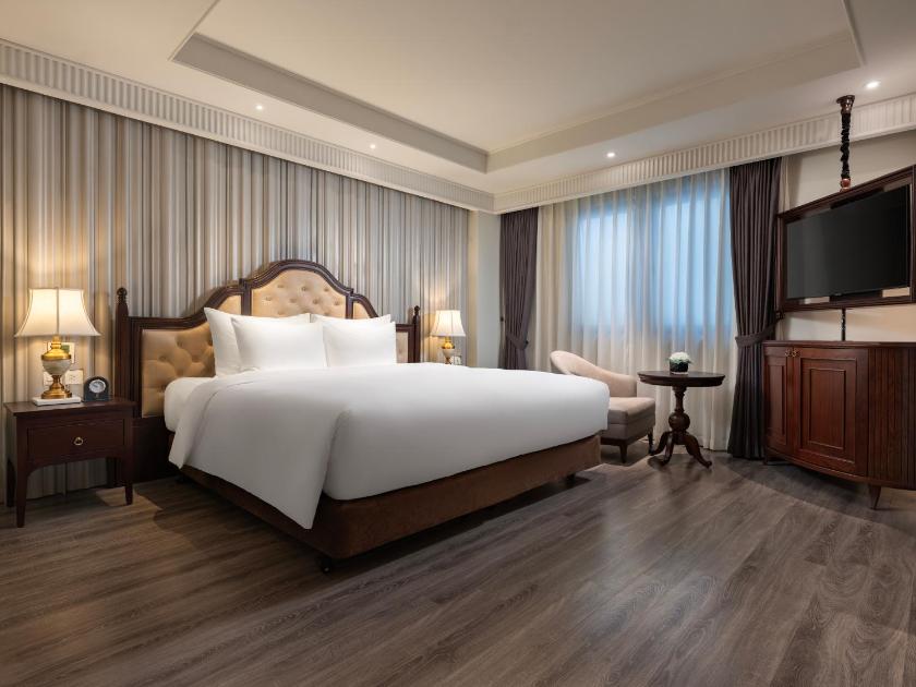 Phòng Colonial Executive Giường Đôi Có Cửa Sổ Bên Trong  Phòng Colonial Executive Giường Đôi Có Cửa Sổ Bên Trong