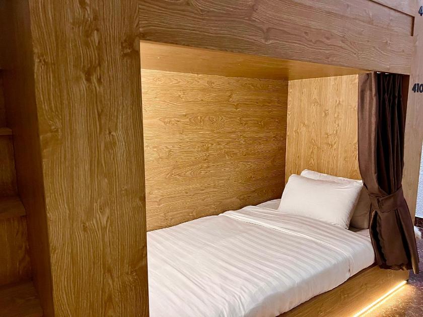 Giường Đơn Trong Phòng Ngủ Tập Thể Nữ Giường Đơn Trong Phòng Ngủ Tập Thể Nữ