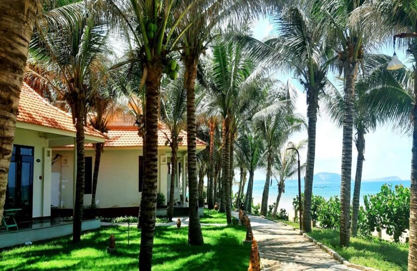 Bungalow - Nhìn Ra Bãi Biển