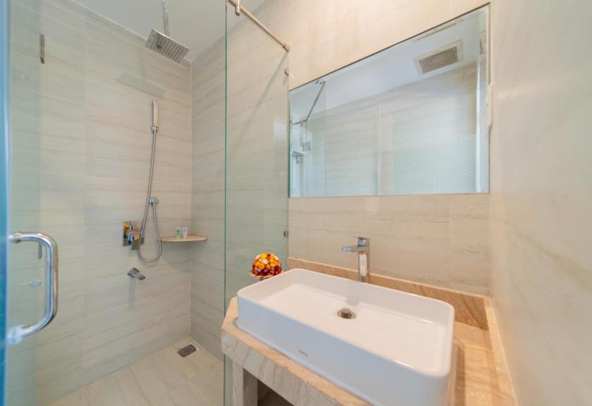 Phòng Deluxe Giường Đôi Có Ban Công Phòng Deluxe Giường Đôi Có Ban Công