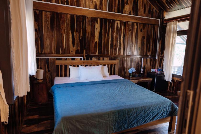 Phòng Giường Đôi Nhìn Ra Núi Phòng Giường Đôi Nhìn Ra Núi