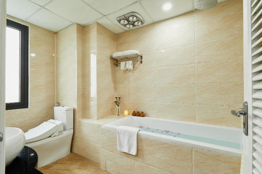 Suite Có Giường Cỡ Queen Suite Có Giường Cỡ Queen