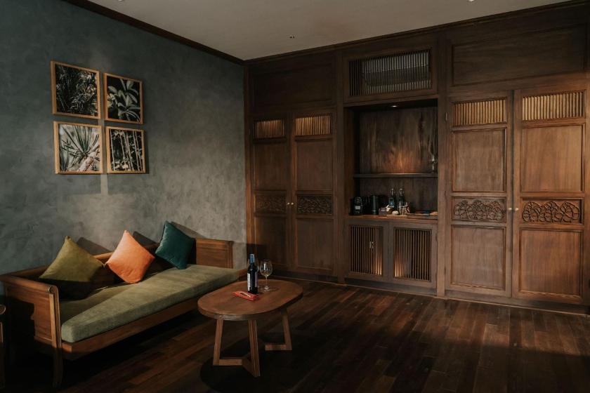 Executive Twin Forest View with Balcony - Afternoon Tea included