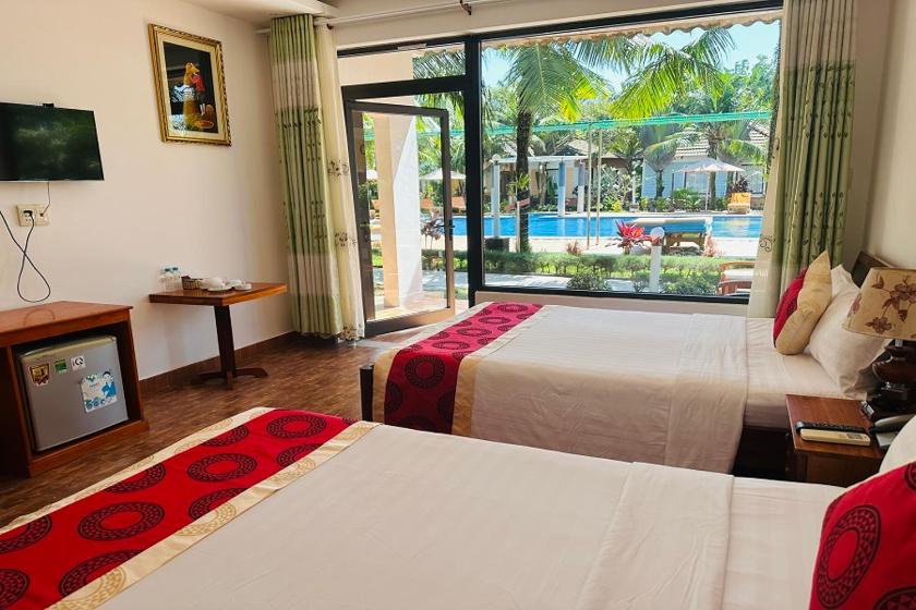 Bungalow Deluxe Nhìn ra Hồ bơi