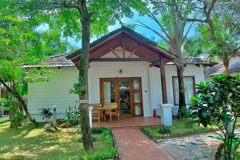 Bungalow Deluxe Nhìn Ra Khu Vườn