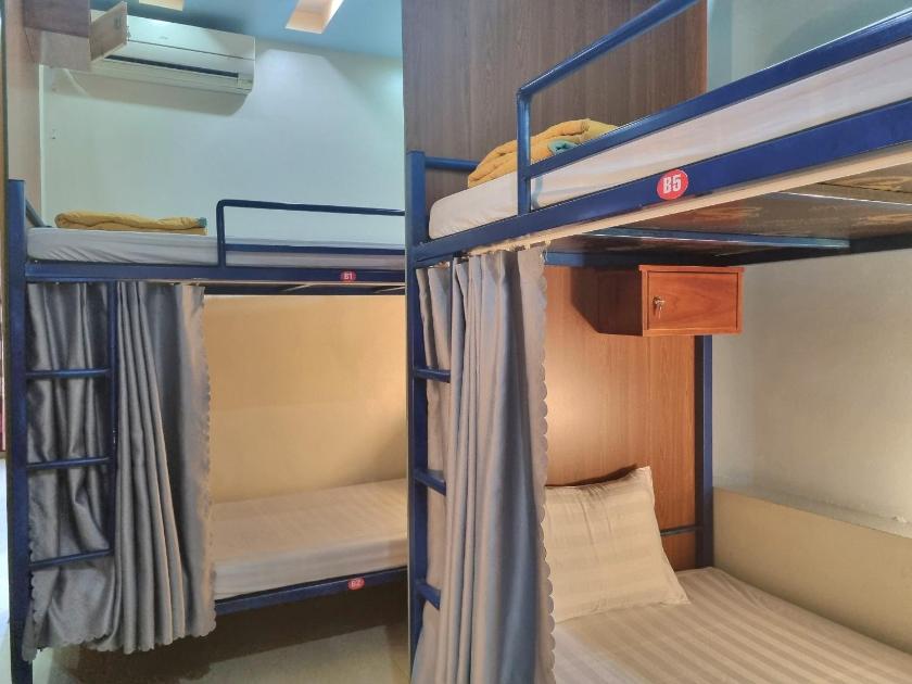 Giường Trong Phòng Ngủ Tập Thể Cho Cả Nam Và Nữ 6 Giường