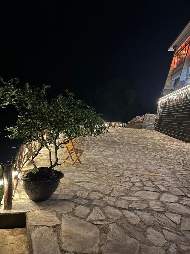 Phòng Có Giường Cỡ King Nhìn Ra Vườn