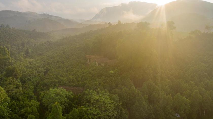 Phòng Giường Đôi Có Sân Trong