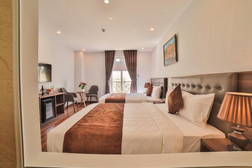 Phòng Deluxe 4 Người Phòng Deluxe 4 Người