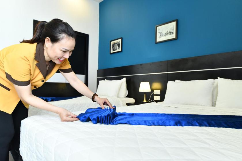 Phòng Deluxe 3 Người Nhìn Ra Thành Phố