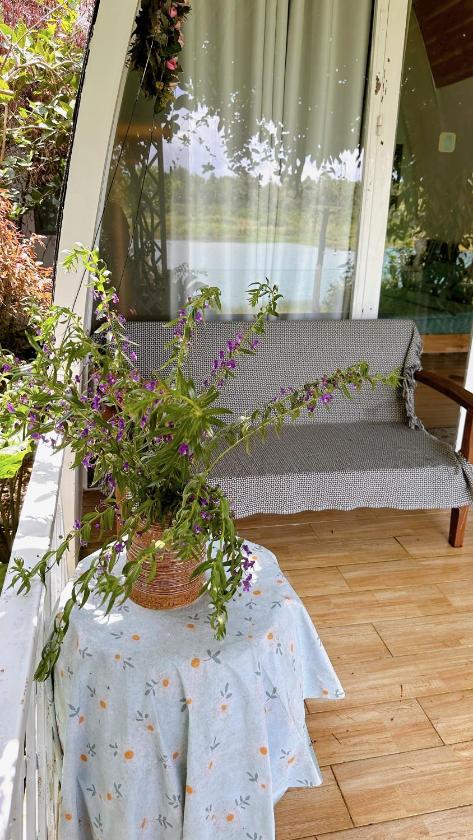 Bungalow - Nhìn Ra Mặt Nước 