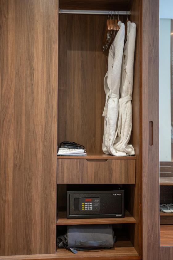 Phòng Premier Nhìn Ra Thành Phố