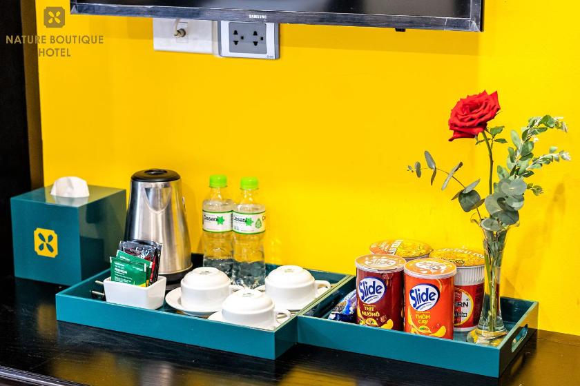 Phòng 3 Người Nhìn Ra Thành Phố