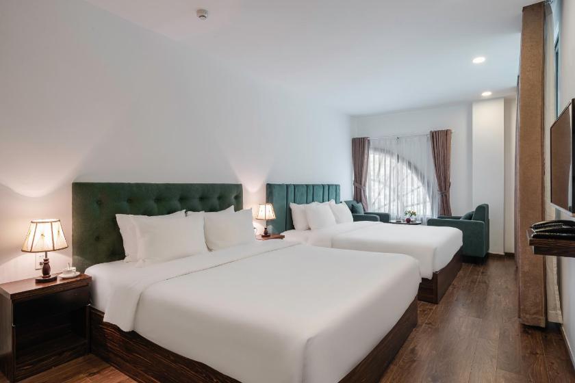 Phòng Deluxe Gia đình