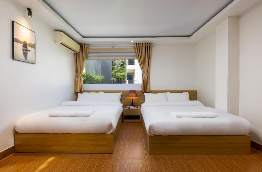 Phòng 4 Người Có Phòng Tắm Riêng