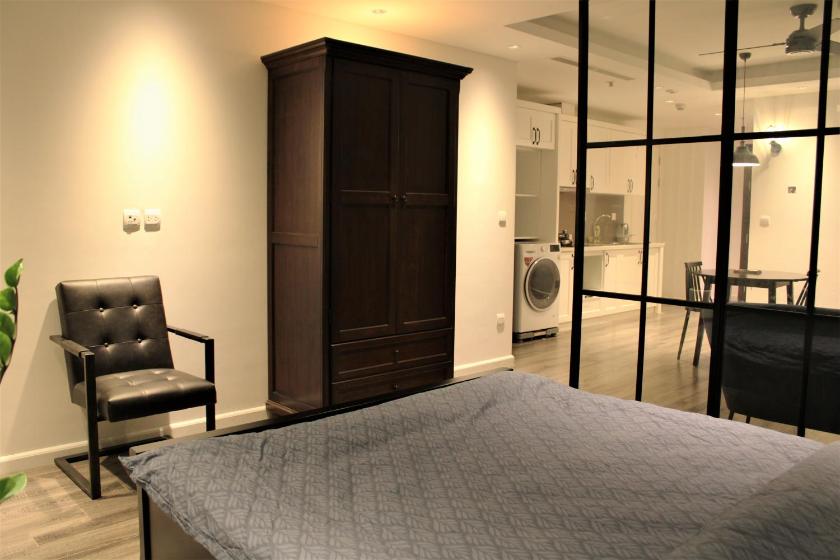 Studio Nhìn Ra Vườn