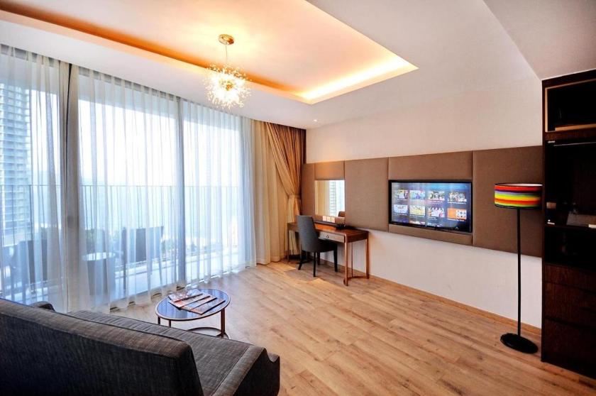 Phòng Deluxe Giường Đôi Có Bồn Tắm