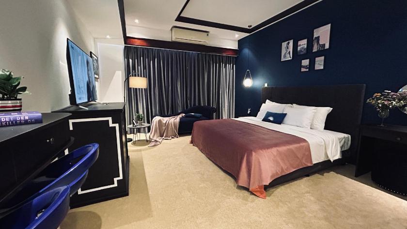 Suite Deluxe Có Giường Cỡ King