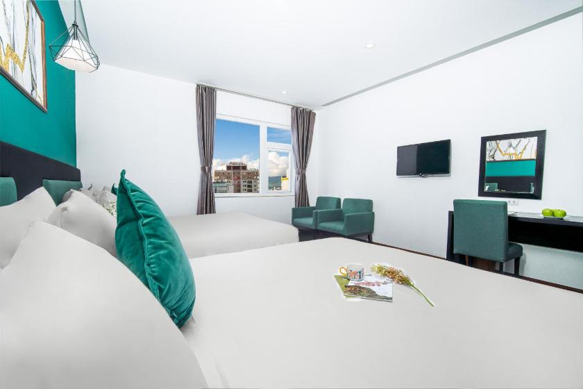 Deluxe Family Room with View - High Floor Deluxe Family Room with View - High Floor