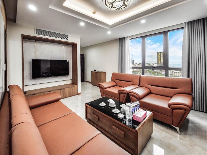 Suite Nhìn Ra Sông