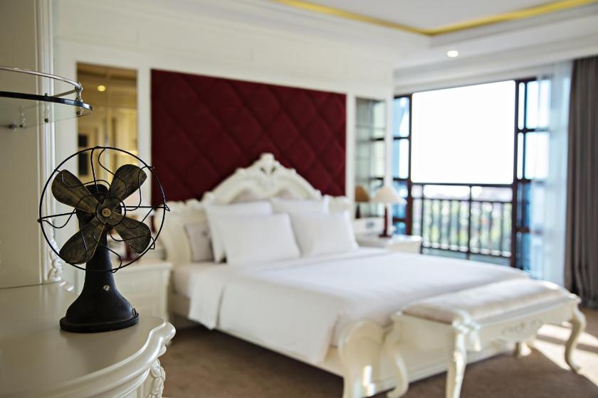 Executive Suite River View with Jaccuzi Executive Suite River View with Jaccuzi