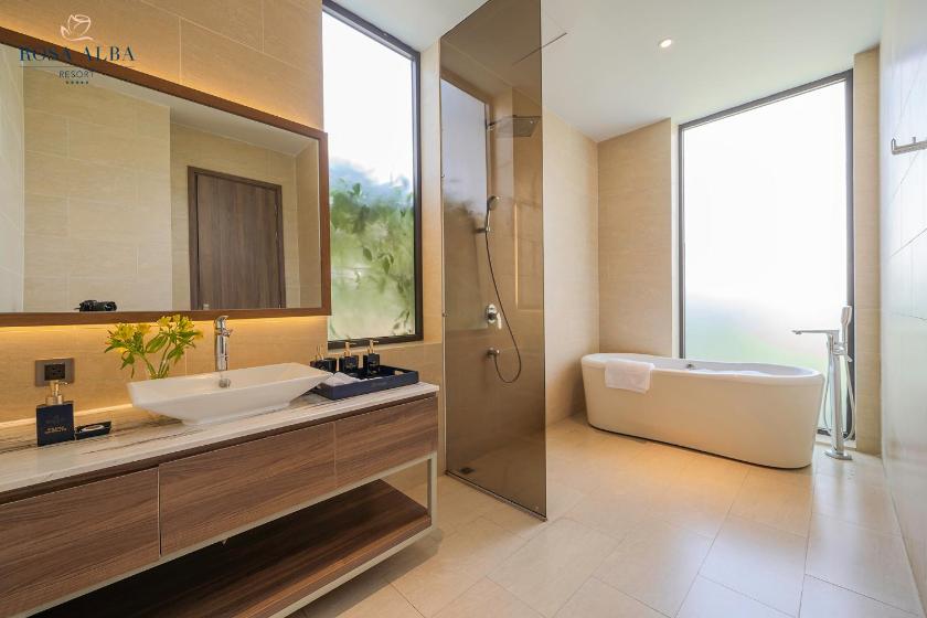 Biệt Thự 4 Phòng Ngủ Nhìn Ra Biển