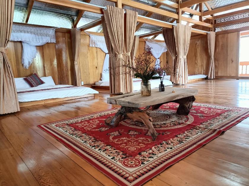 Phòng Ngủ Tập Thể Cho Cả Nam Và Nữ